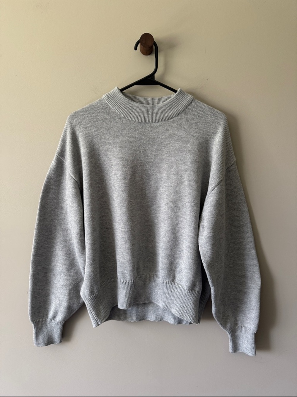 H&M BALLOON SLEEVE PULLOVER SWEATER GRAY SIZE MEDIUM